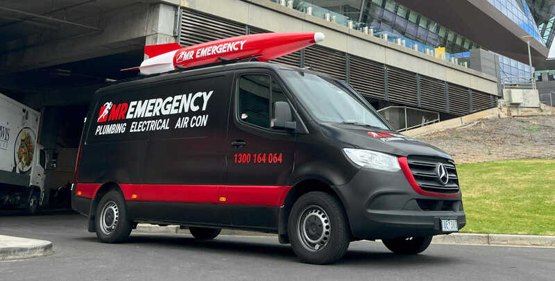 Mr Emergency van in the city