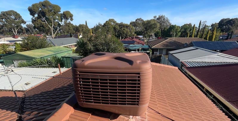 Outdoor unit of an evaporative cooler
